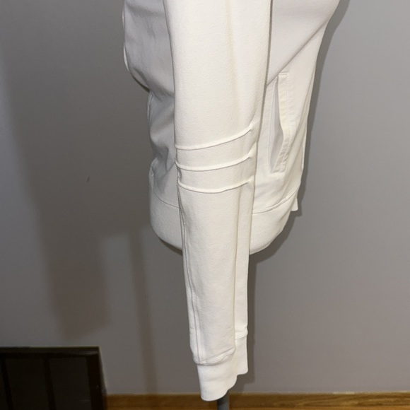 Lululemon Sanctuary Jacket - Picture 6 of 16